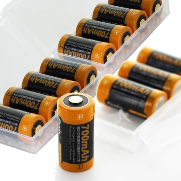 12x CR123 Et Li-ion batteri med 3,7 volt, 760mAh kapacitet inkl. AkkuBox ideel til overvågningskamera Arlo, LED-lygter