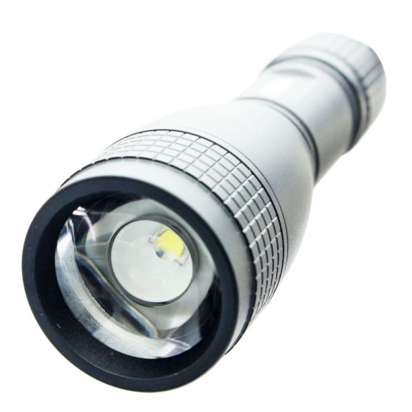 SILA L150range LED-lommelygte med zoomfokusskydesystem, max. 150Lumen